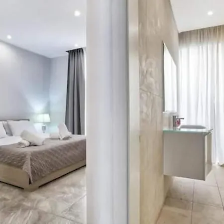 Lux Maisonette Ta Xbiex