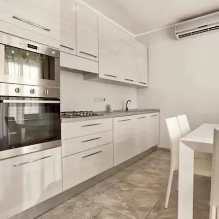 Lux Maisonette